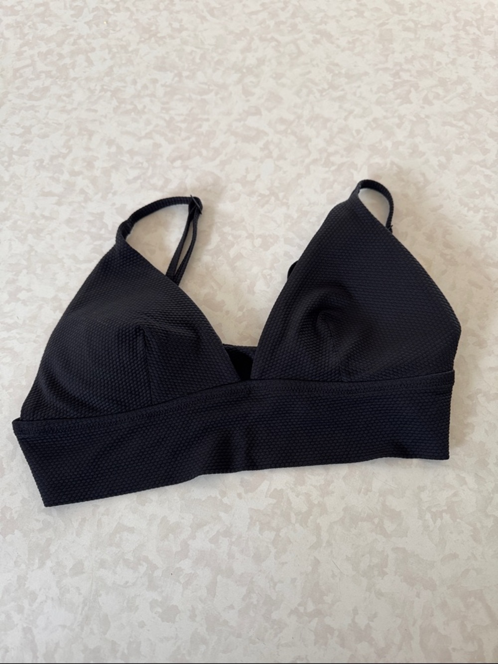 Aerie Black Wireless Triangle swim top - Size Medium